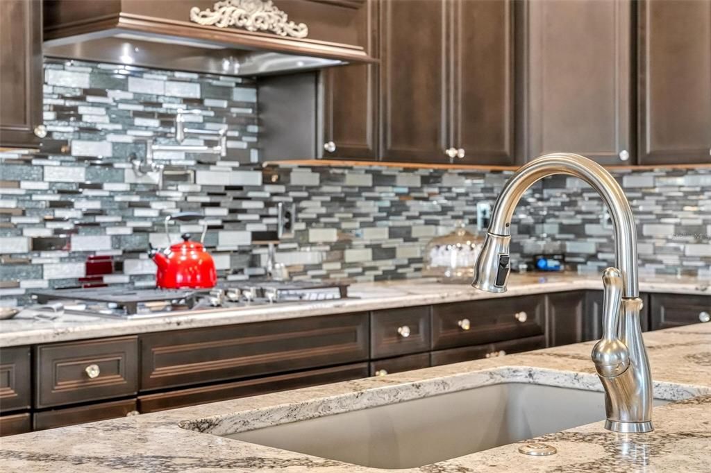 For Sale: $603,900 (3 beds, 3 baths, 2646 Square Feet)