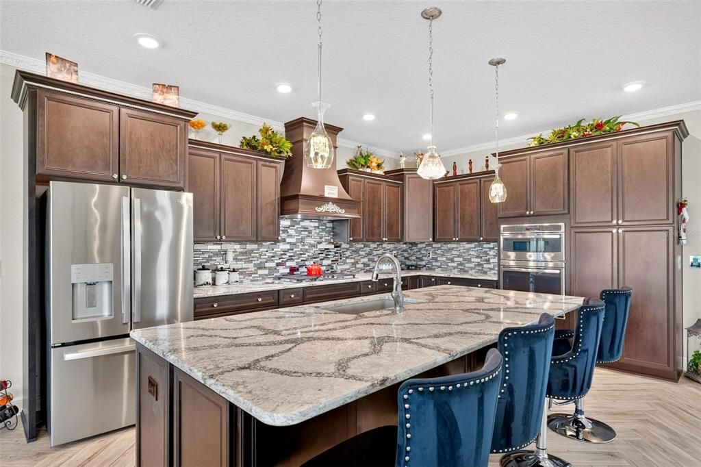 For Sale: $603,900 (3 beds, 3 baths, 2646 Square Feet)