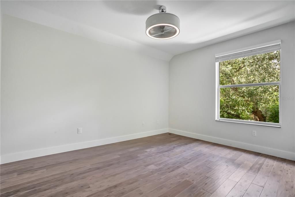 En Venta: $1,300,000 (3 camas, 2 baños, 1873 Pies cuadrados)