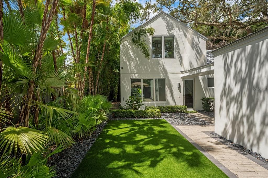 En Venta: $1,300,000 (3 camas, 2 baños, 1873 Pies cuadrados)