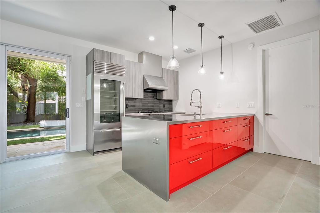 En Venta: $1,300,000 (3 camas, 2 baños, 1873 Pies cuadrados)