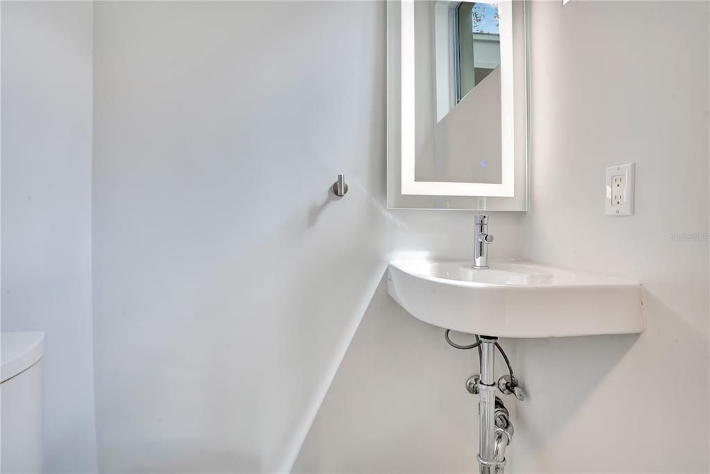 En Venta: $1,300,000 (3 camas, 2 baños, 1873 Pies cuadrados)