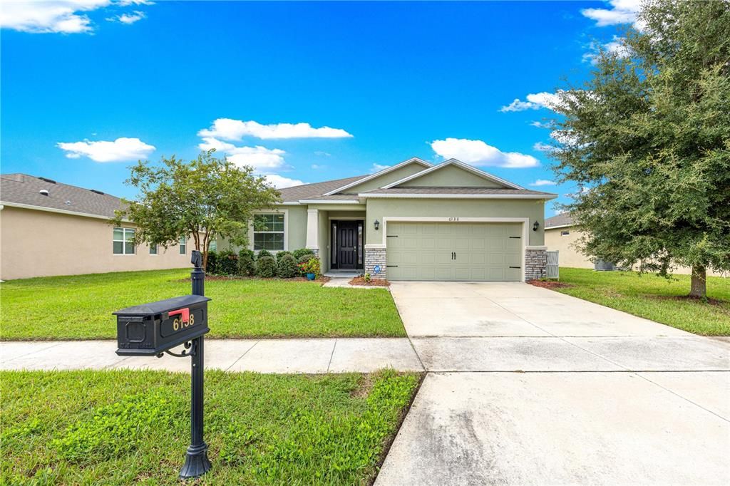 For Sale: $287,000 (3 beds, 2 baths, 1857 Square Feet)