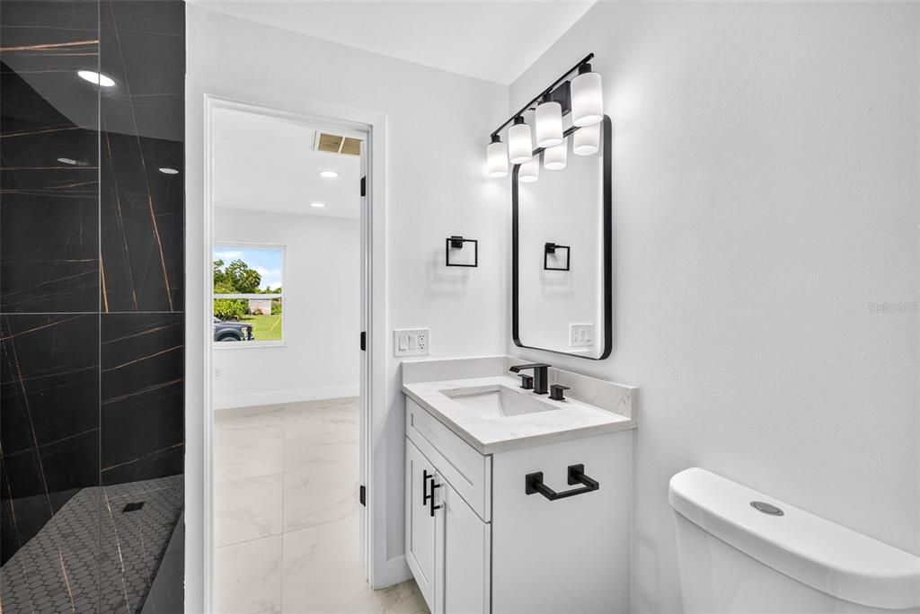 For Sale: $325,000 (4 beds, 2 baths, 1914 Square Feet)