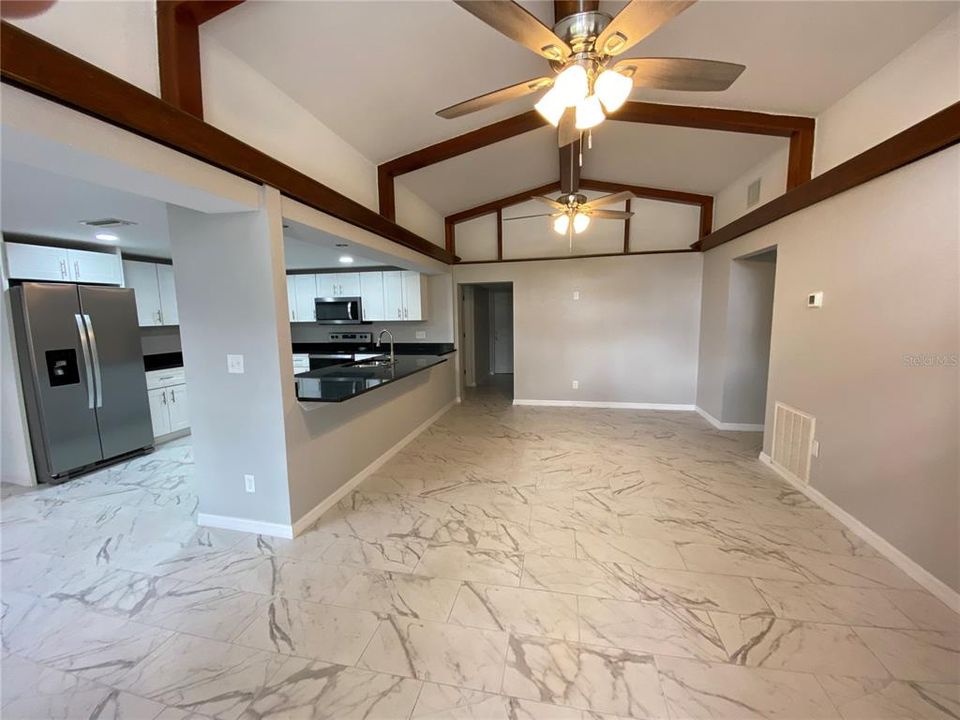 For Rent: $2,400 (4 beds, 2 baths, 1840 Square Feet)
