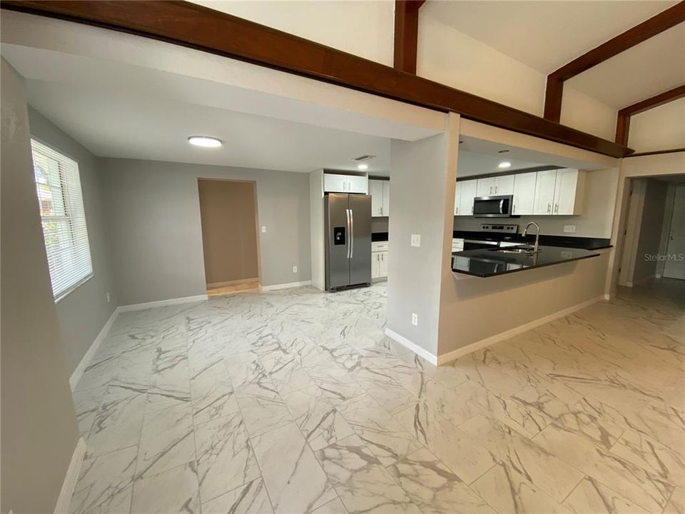 For Rent: $2,400 (4 beds, 2 baths, 1840 Square Feet)