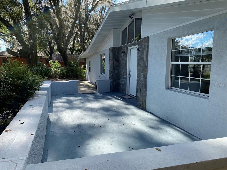 For Rent: $2,400 (4 beds, 2 baths, 1840 Square Feet)