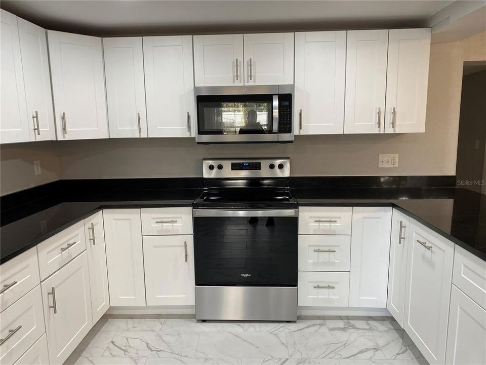For Rent: $2,400 (4 beds, 2 baths, 1840 Square Feet)