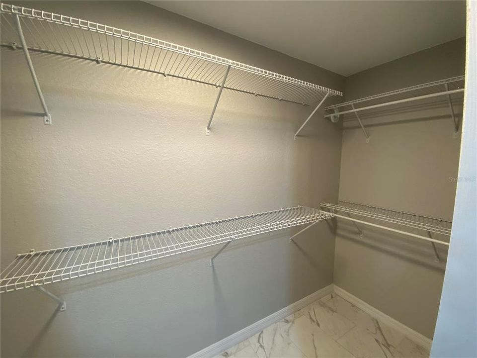 For Rent: $2,400 (4 beds, 2 baths, 1840 Square Feet)