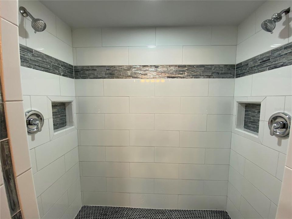 For Rent: $2,400 (4 beds, 2 baths, 1840 Square Feet)