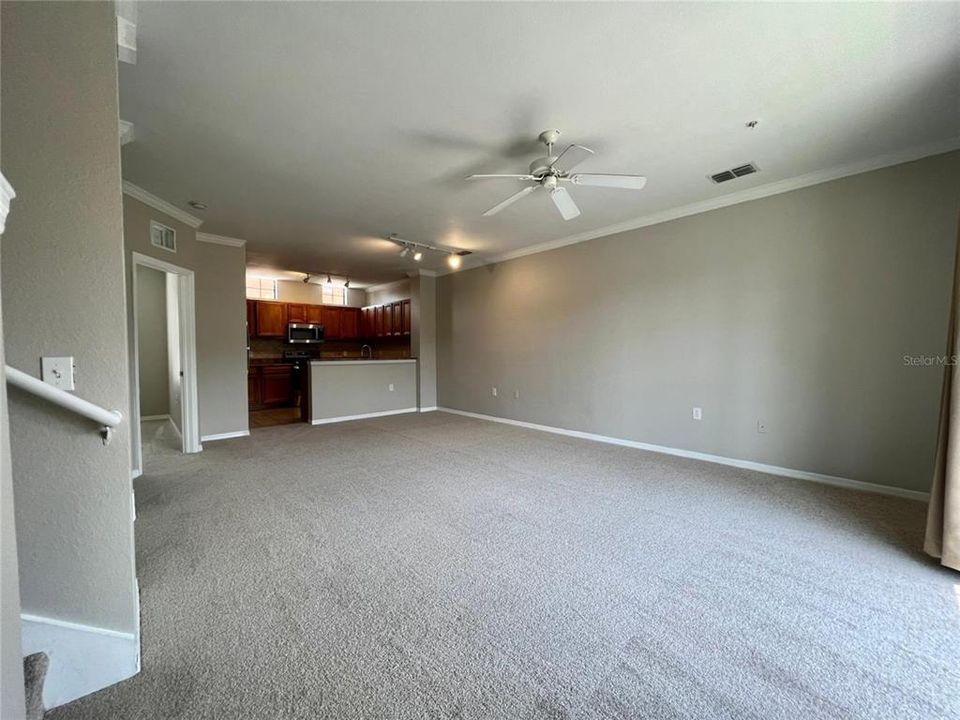 For Rent: $2,200 (3 beds, 2 baths, 1678 Square Feet)