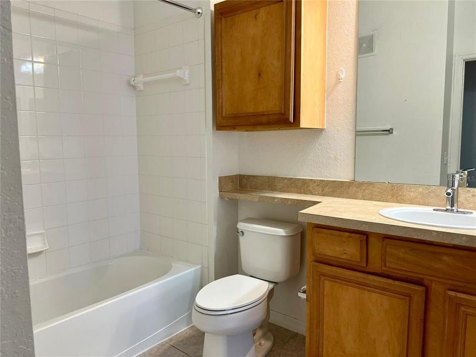 For Rent: $2,200 (3 beds, 2 baths, 1678 Square Feet)