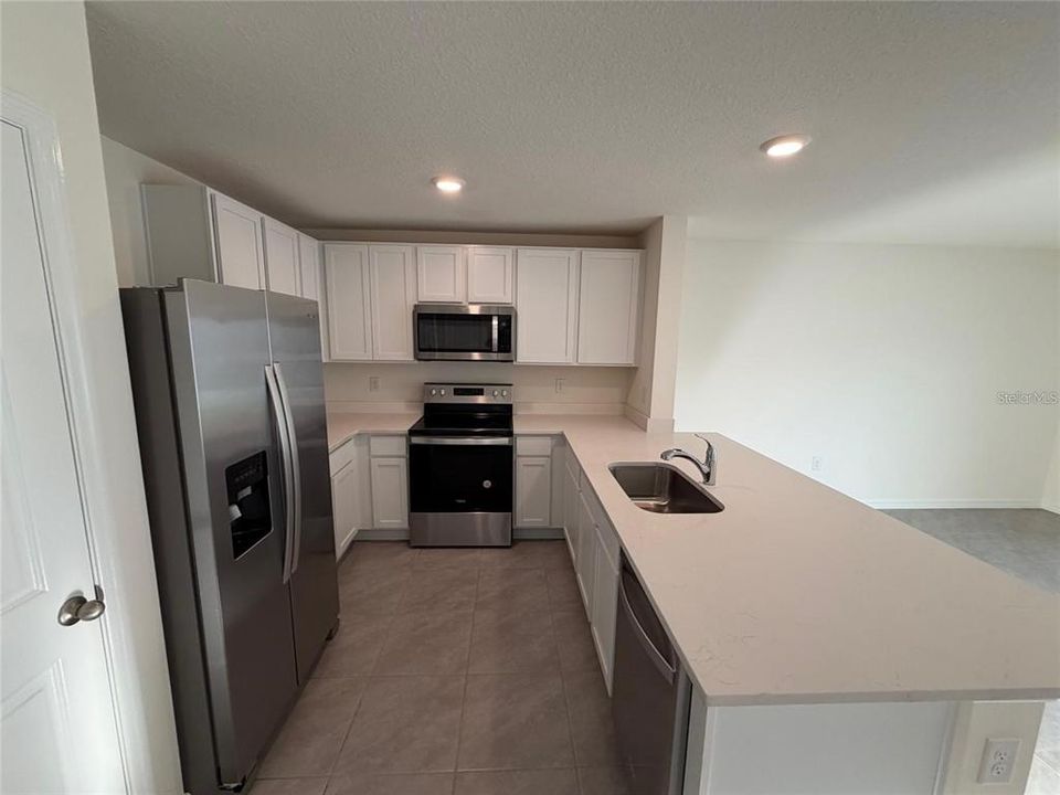 For Rent: $1,750 (3 beds, 2 baths, 1505 Square Feet)