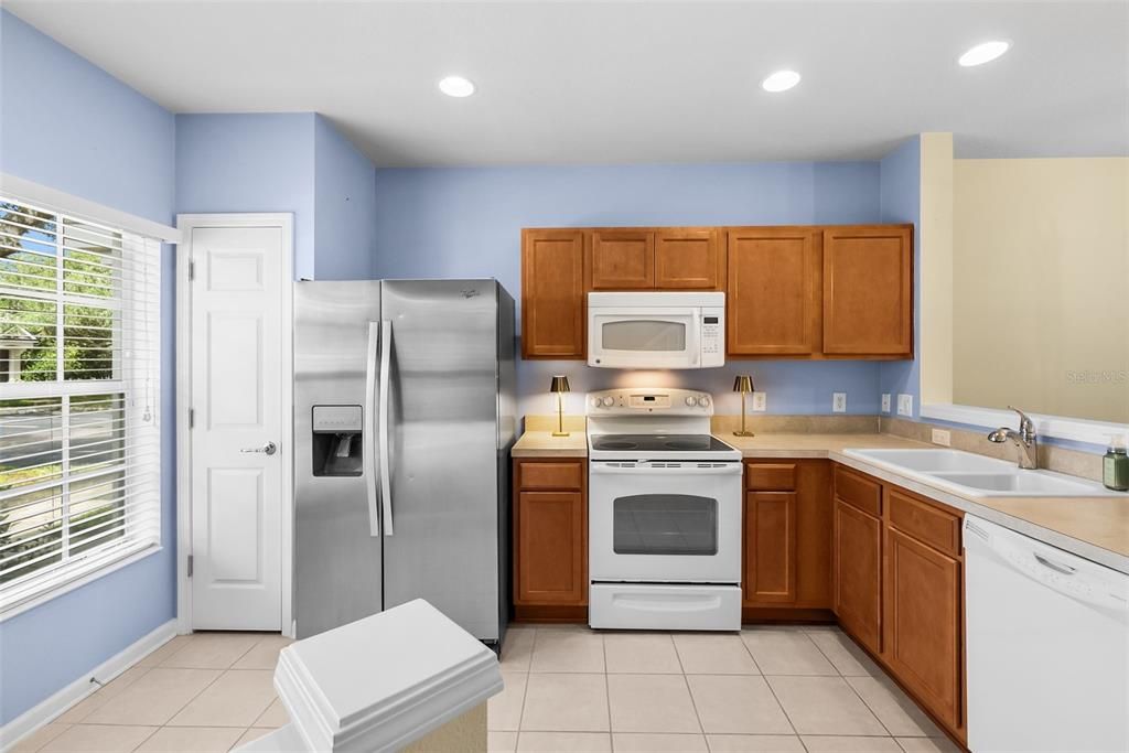 For Sale: $249,000 (2 beds, 2 baths, 1248 Square Feet)