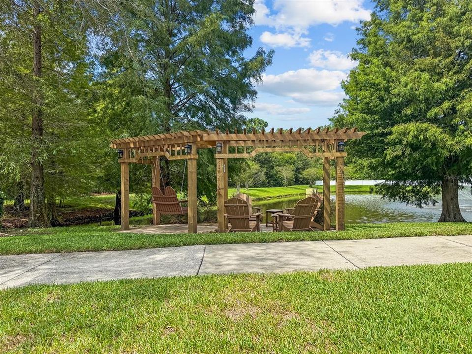 For Sale: $249,000 (2 beds, 2 baths, 1248 Square Feet)