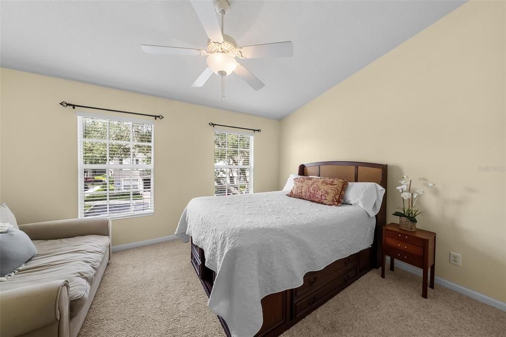 For Sale: $249,000 (2 beds, 2 baths, 1248 Square Feet)