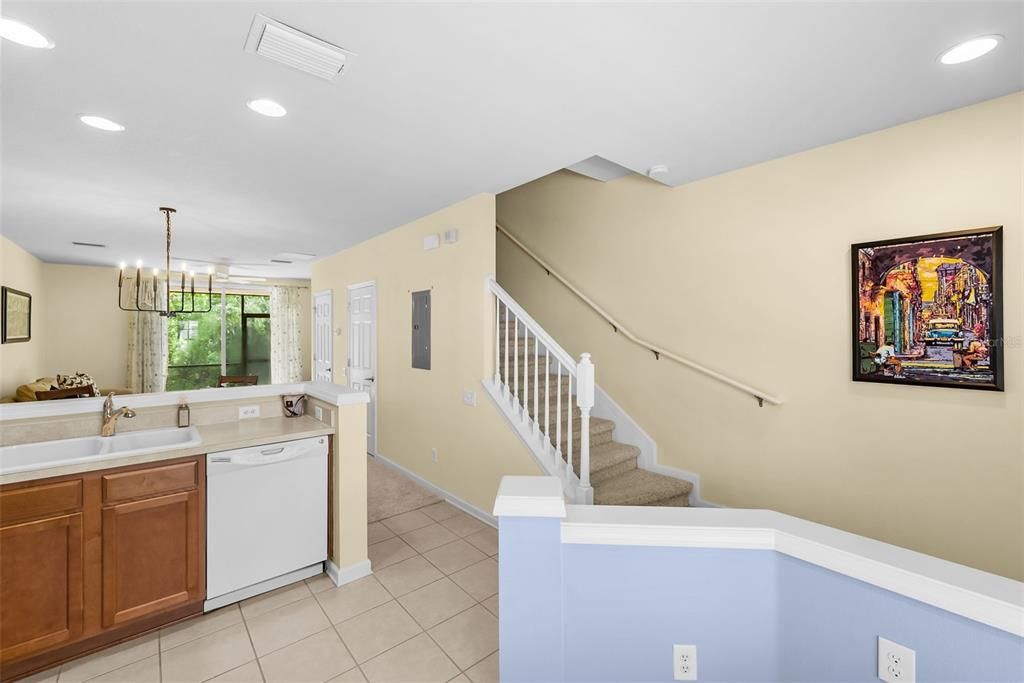 For Sale: $249,000 (2 beds, 2 baths, 1248 Square Feet)
