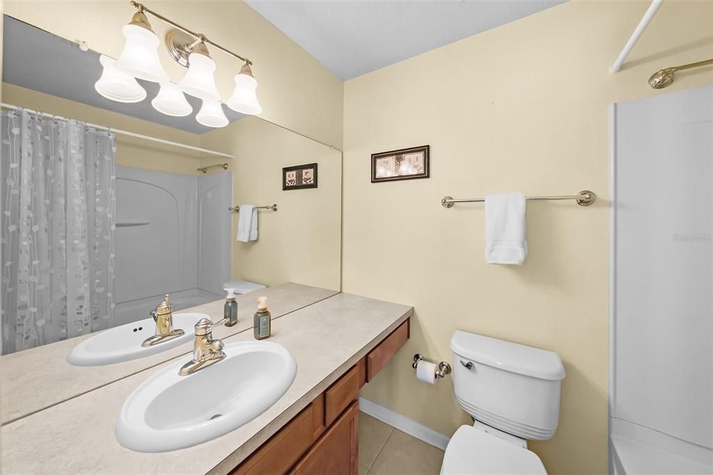For Sale: $249,000 (2 beds, 2 baths, 1248 Square Feet)