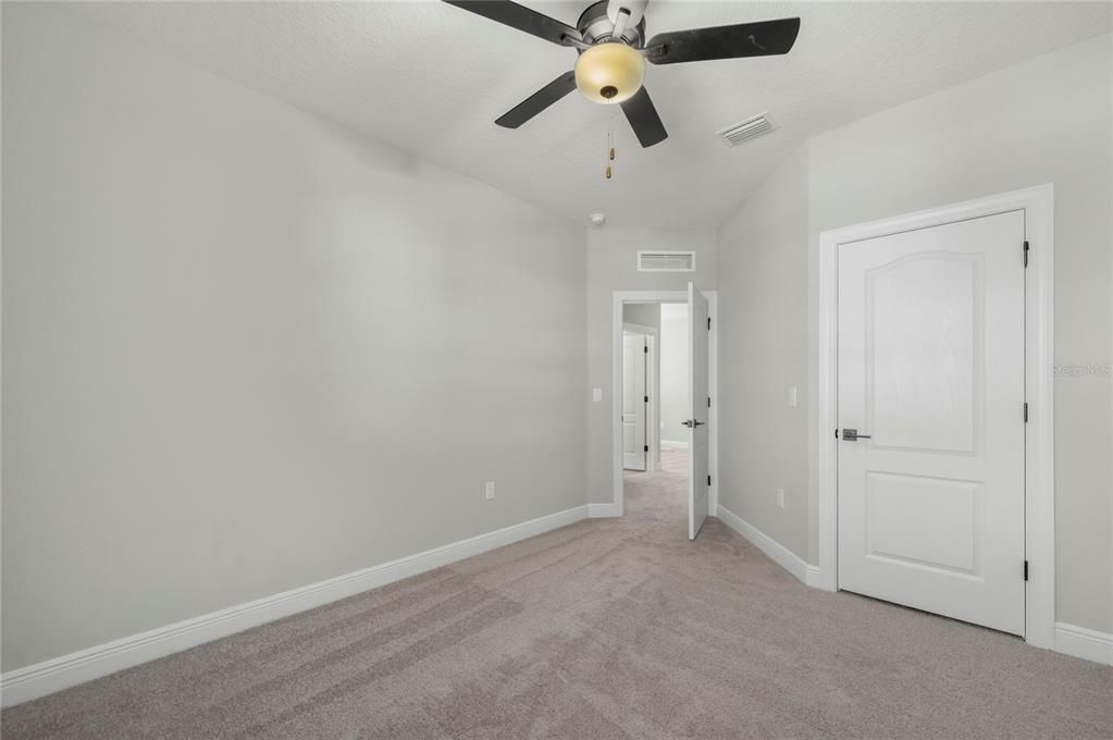 For Sale: $535,900 (6 beds, 4 baths, 2714 Square Feet)