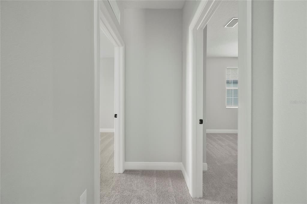 For Sale: $535,900 (6 beds, 4 baths, 2714 Square Feet)