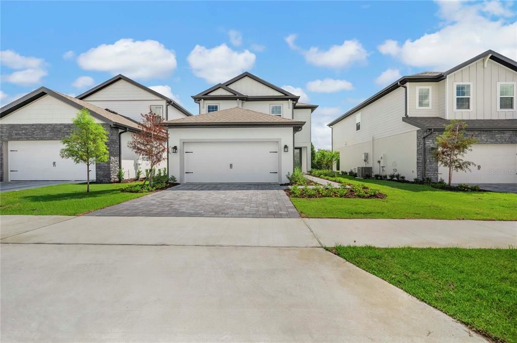 For Sale: $535,900 (6 beds, 4 baths, 2714 Square Feet)