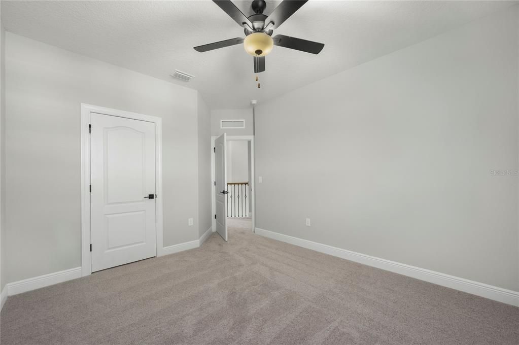 For Sale: $535,900 (6 beds, 4 baths, 2714 Square Feet)
