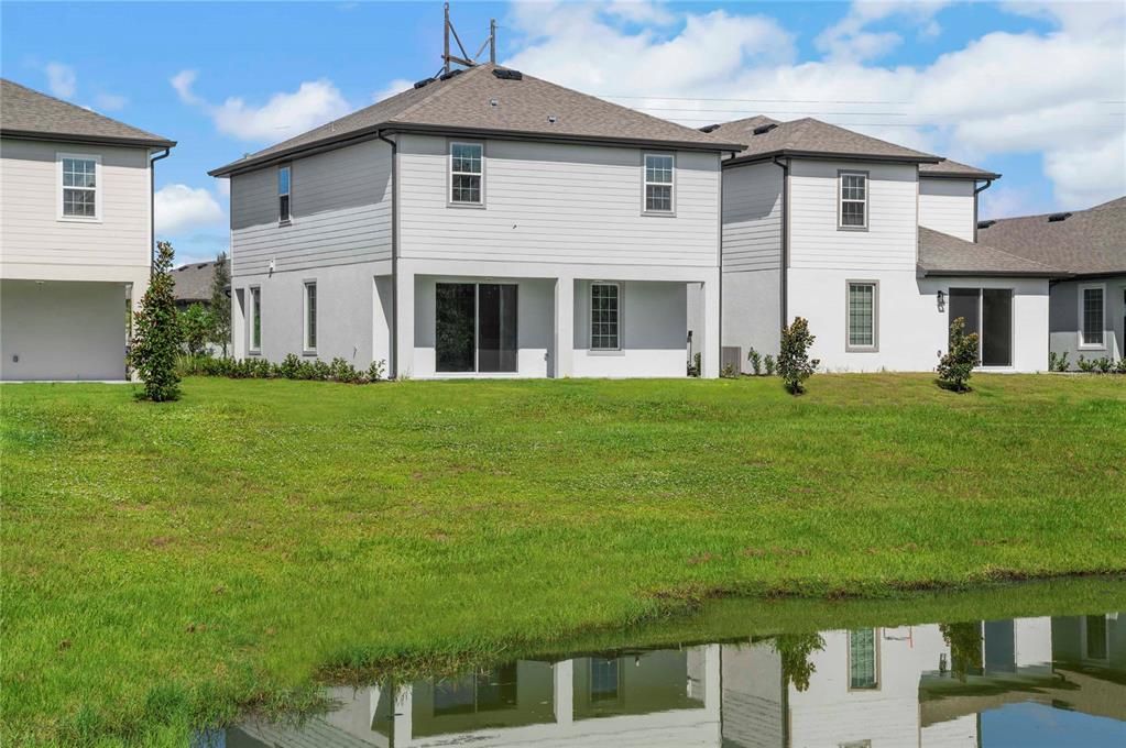 For Sale: $535,900 (6 beds, 4 baths, 2714 Square Feet)