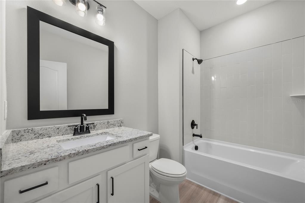For Sale: $535,900 (6 beds, 4 baths, 2714 Square Feet)