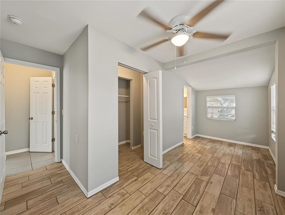 В аренду: $1,795 (3 спален, 2 ванн, 912 Квадратных фут)