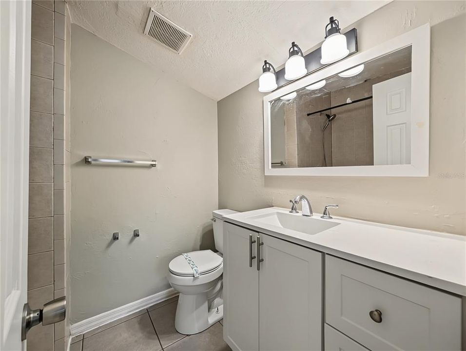 В аренду: $1,795 (3 спален, 2 ванн, 912 Квадратных фут)