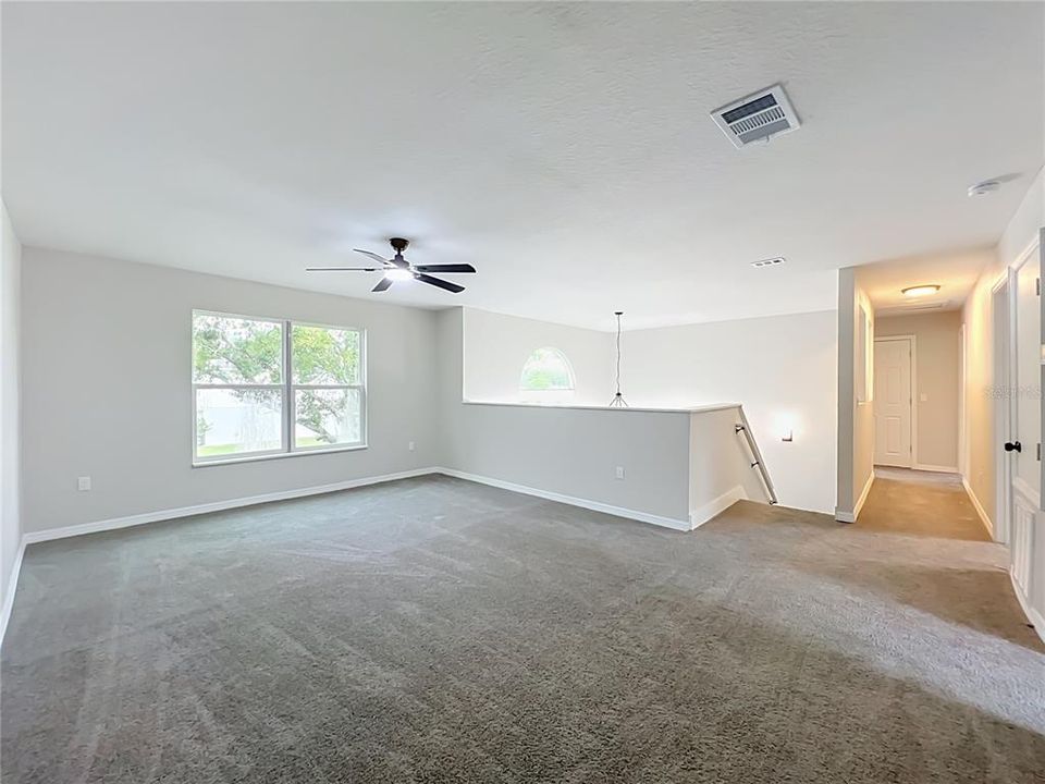 En Venta: $625,000 (5 camas, 2 baños, 3068 Pies cuadrados)