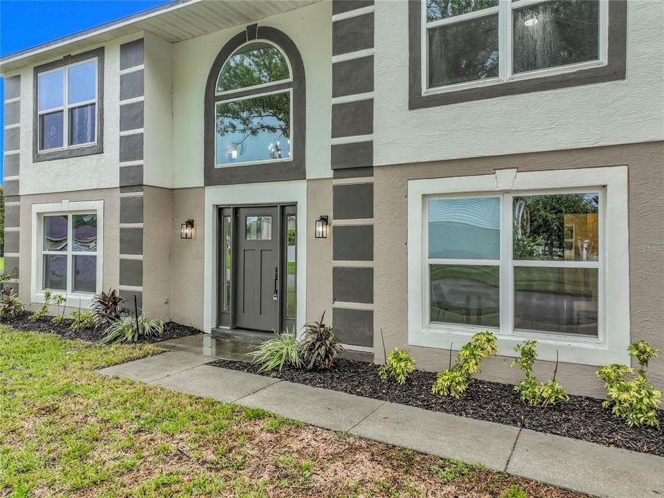 En Venta: $625,000 (5 camas, 2 baños, 3068 Pies cuadrados)