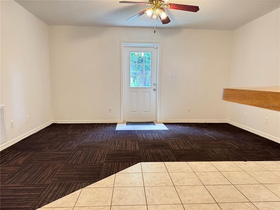 For Rent: $1,475 (3 beds, 2 baths, 1041 Square Feet)