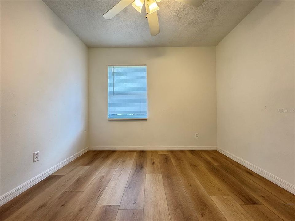 For Rent: $1,475 (3 beds, 2 baths, 1041 Square Feet)