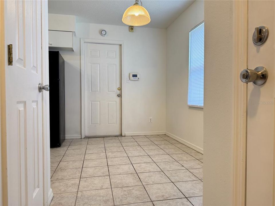 For Rent: $1,475 (3 beds, 2 baths, 1041 Square Feet)