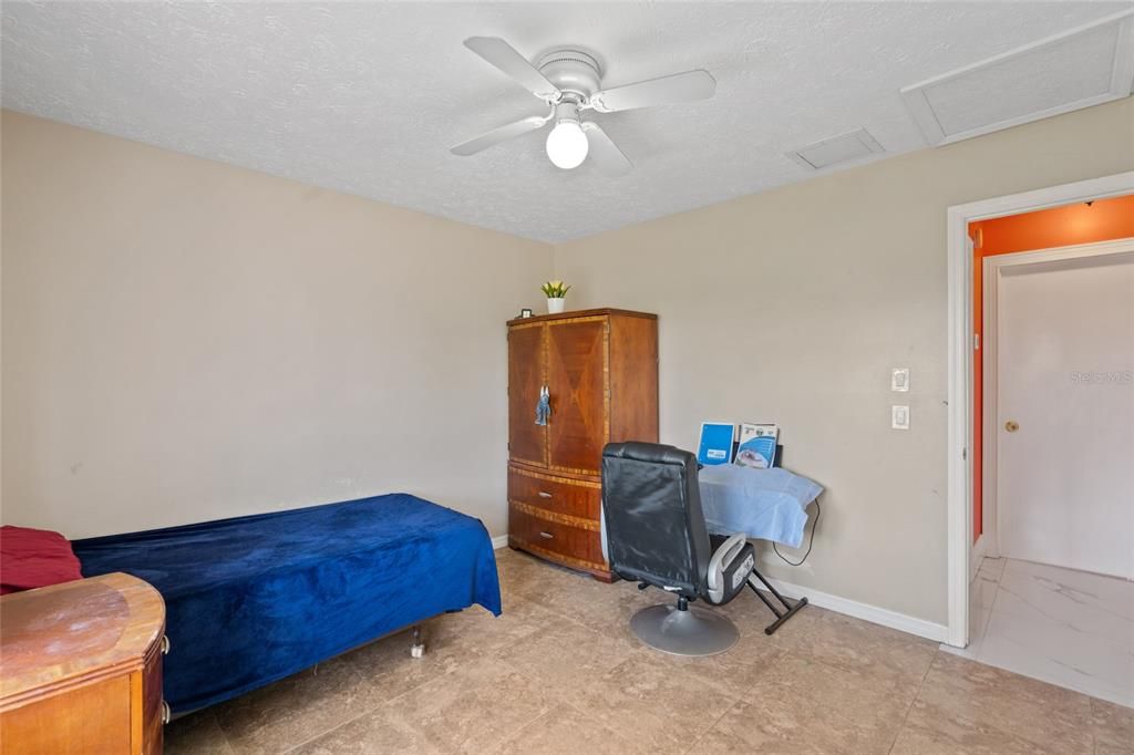 For Sale: $429,900 (3 beds, 2 baths, 1446 Square Feet)