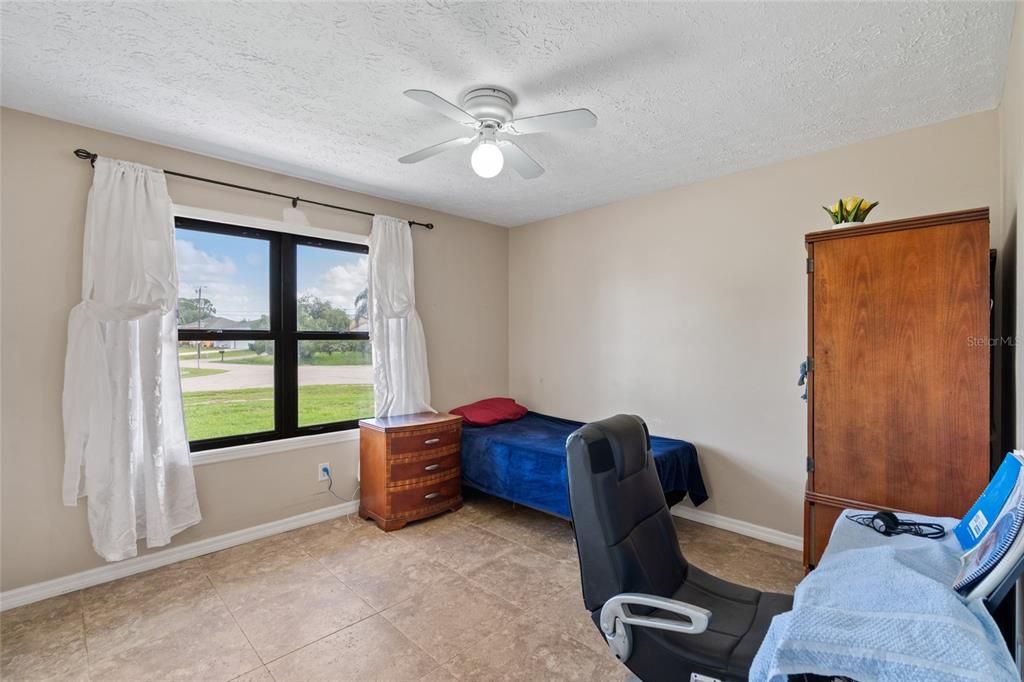 For Sale: $429,900 (3 beds, 2 baths, 1446 Square Feet)