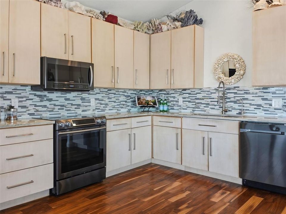 For Sale: $1,147,000 (4 beds, 3 baths, 2909 Square Feet)