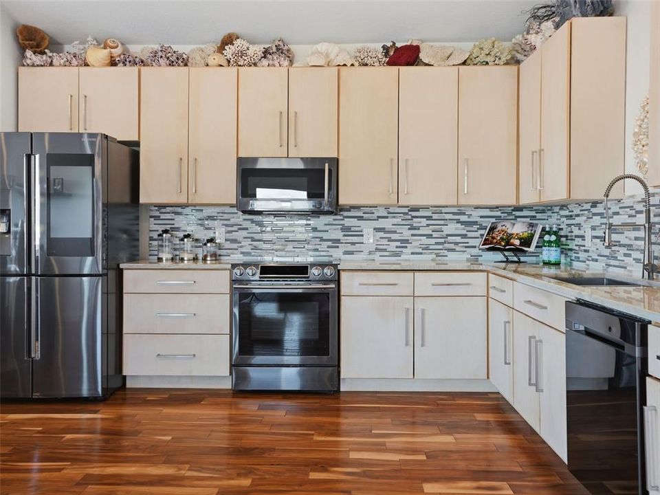 For Sale: $1,147,000 (4 beds, 3 baths, 2909 Square Feet)