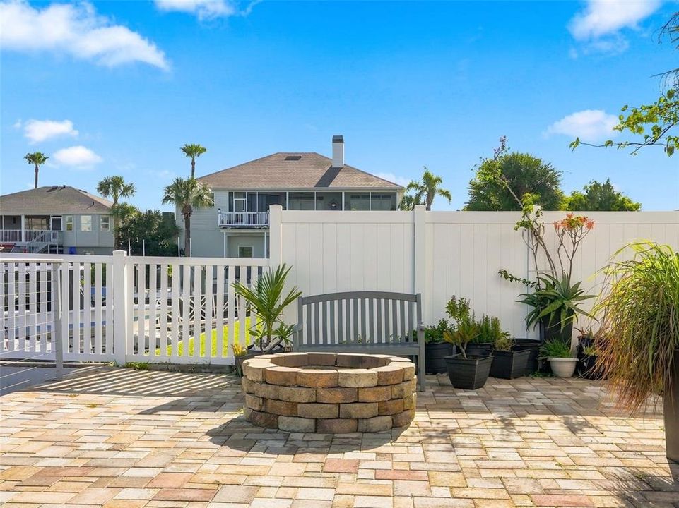 For Sale: $1,147,000 (4 beds, 3 baths, 2909 Square Feet)