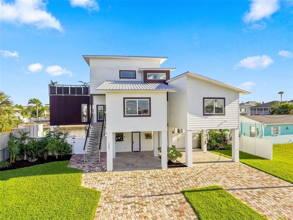 For Sale: $1,147,000 (4 beds, 3 baths, 2909 Square Feet)