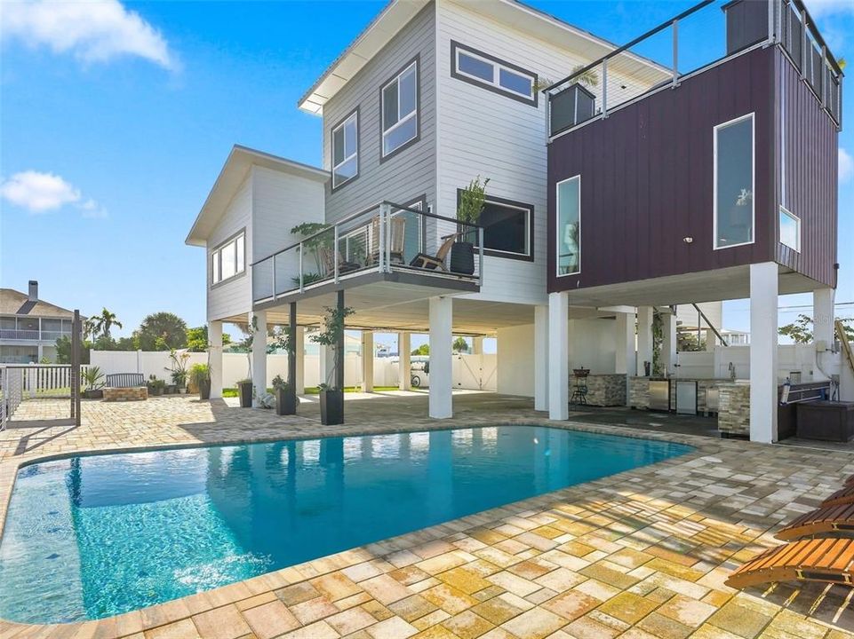 For Sale: $1,147,000 (4 beds, 3 baths, 2909 Square Feet)