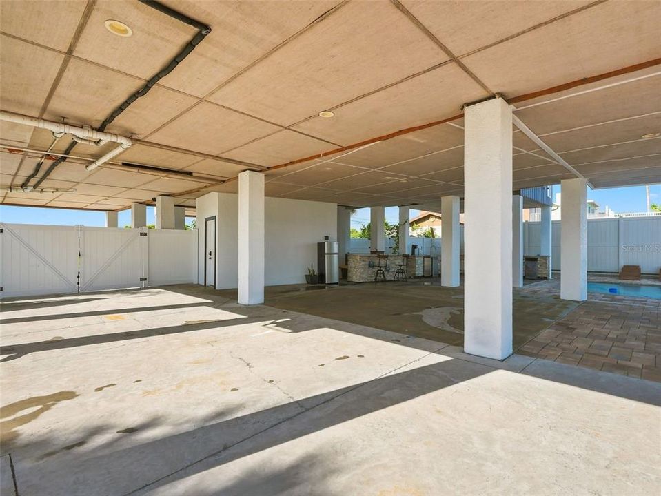 For Sale: $1,147,000 (4 beds, 3 baths, 2909 Square Feet)