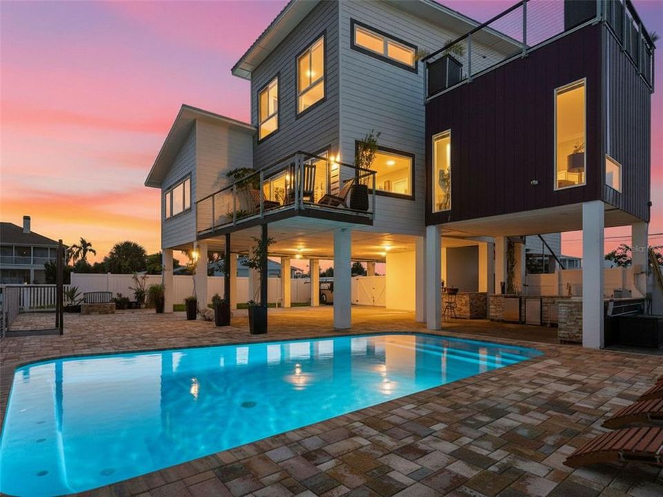 For Sale: $1,147,000 (4 beds, 3 baths, 2909 Square Feet)