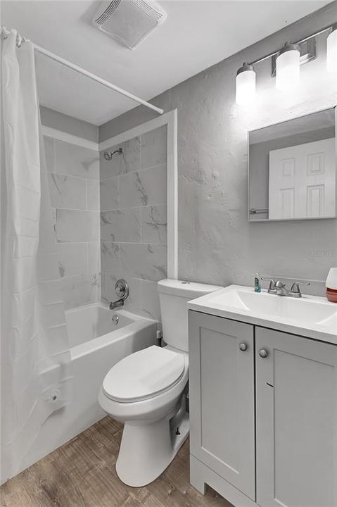 For Rent: $1,750 (2 beds, 1 baths, 844 Square Feet)
