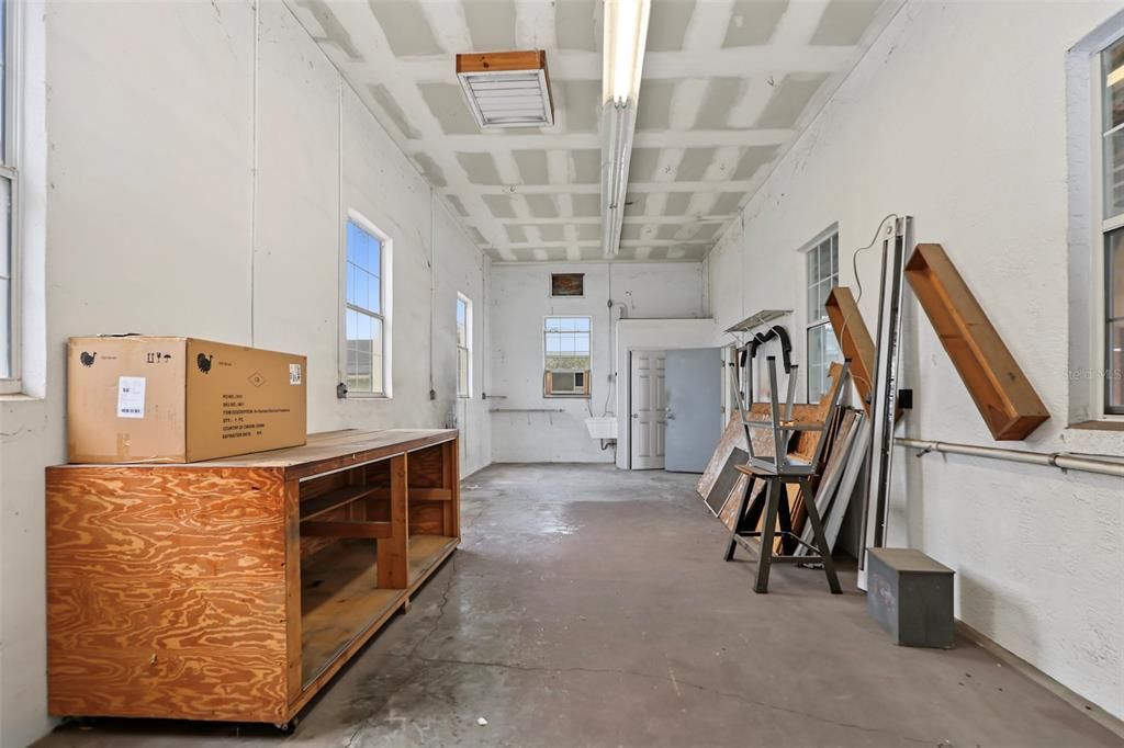 For Sale: $719,000 (4 beds, 2 baths, 2902 Square Feet)