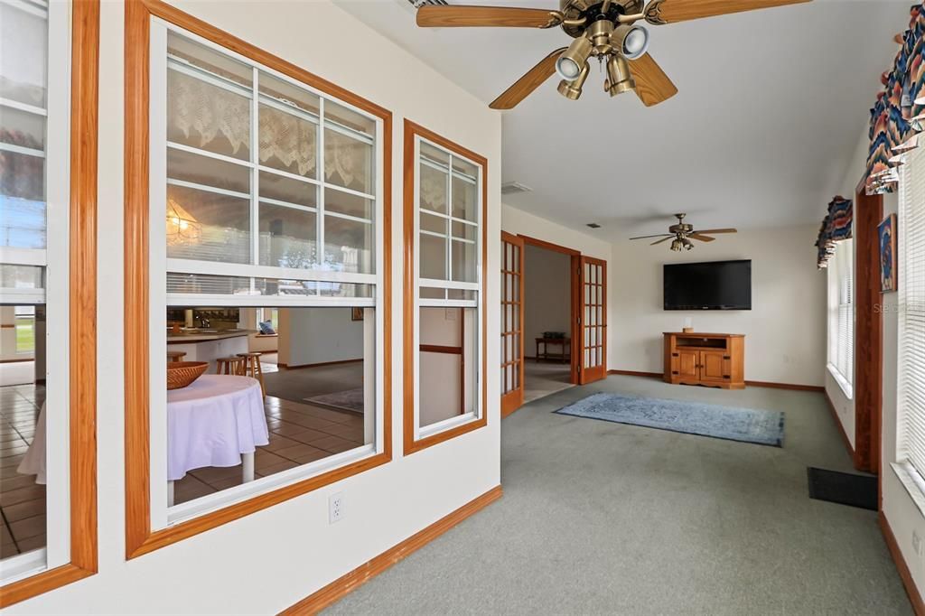 For Sale: $719,000 (4 beds, 2 baths, 2902 Square Feet)