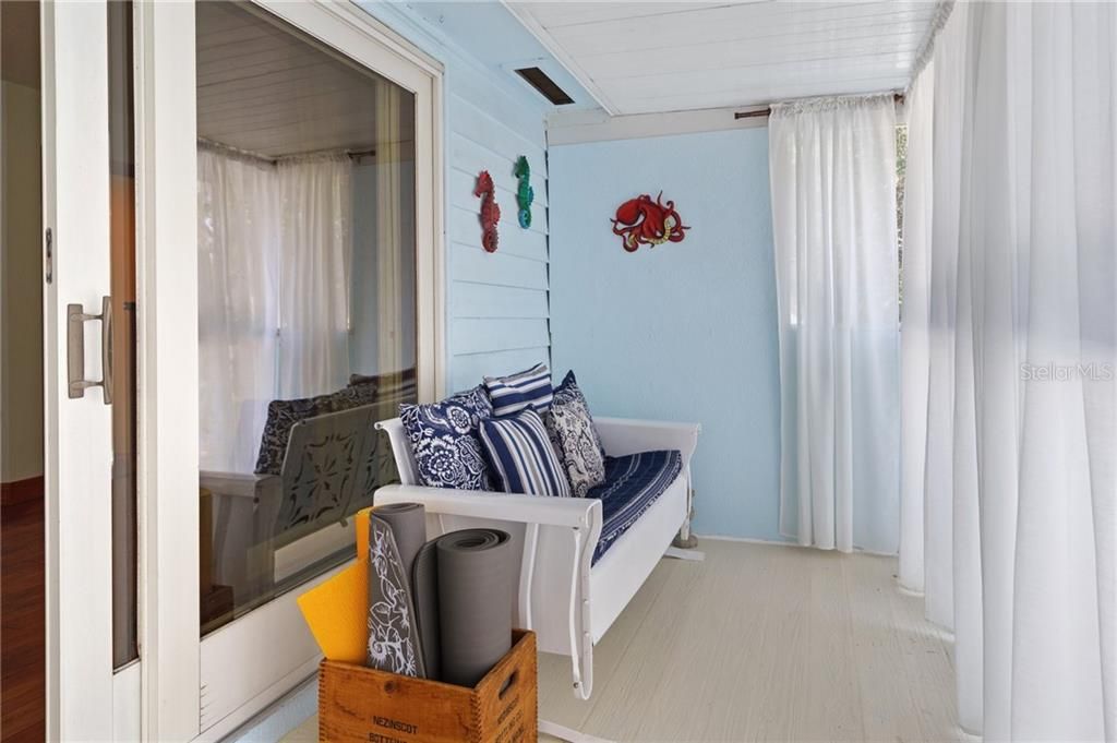 На продажу: $885,000 (4 спален, 2 ванн, 2303 Квадратных фут)