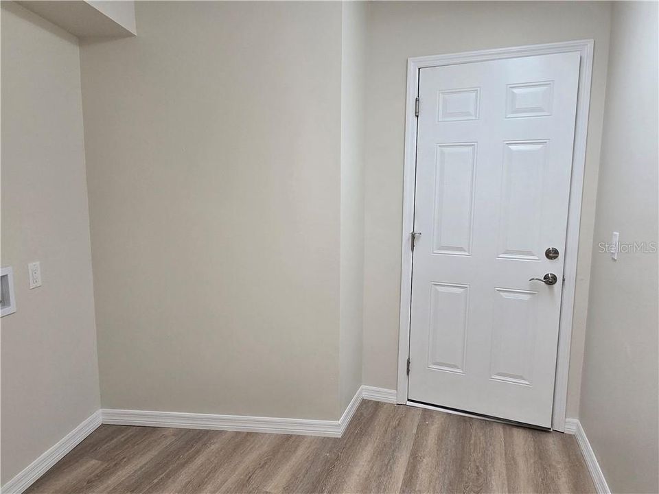 En Venta: $435,000 (3 camas, 2 baños, 2039 Pies cuadrados)