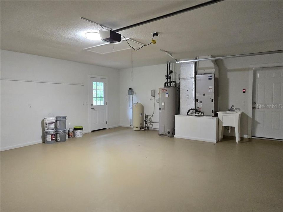 En Venta: $435,000 (3 camas, 2 baños, 2039 Pies cuadrados)